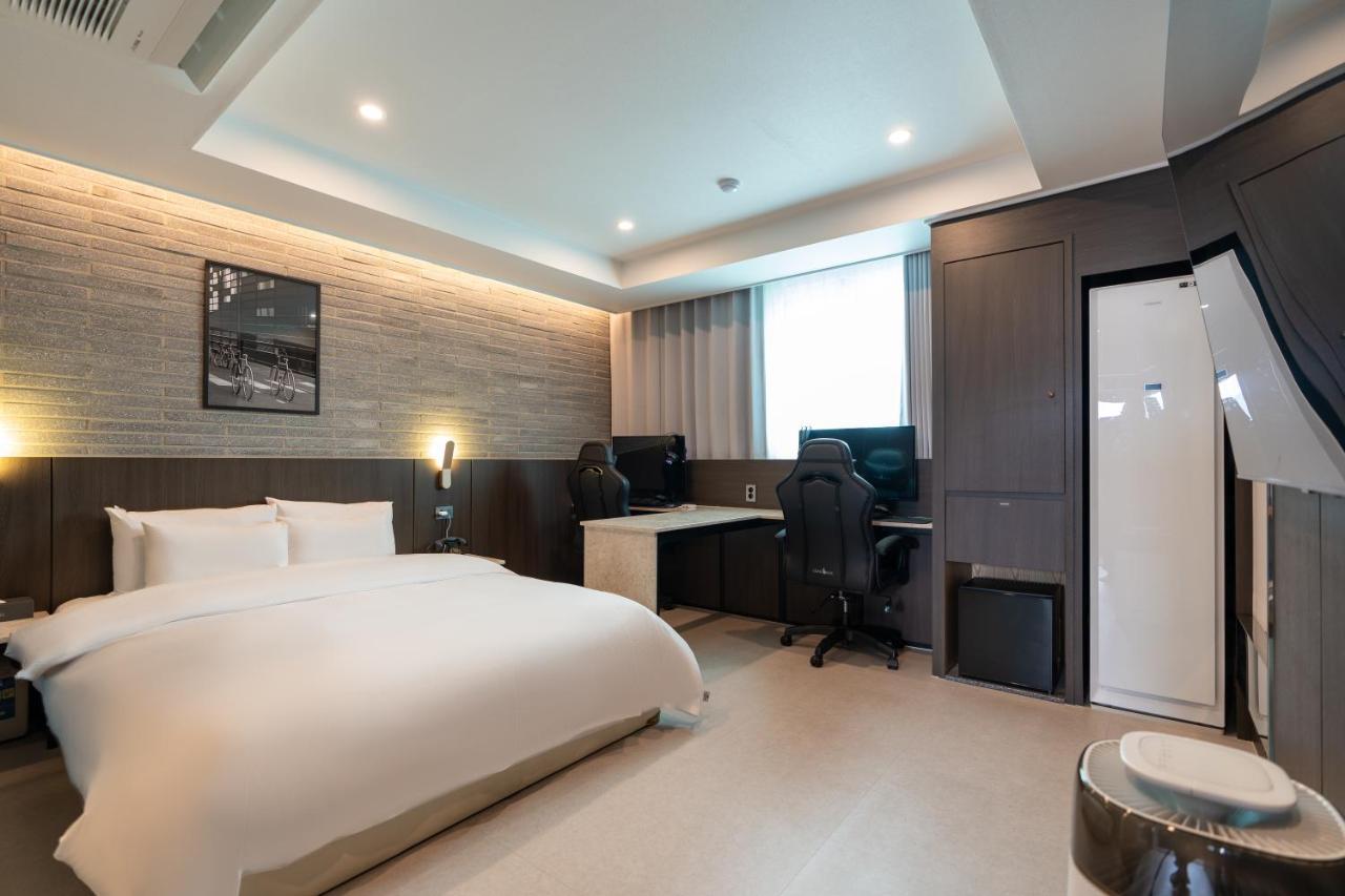 Jecheon Hound Hotel Chech'ŏn Eksteriør billede