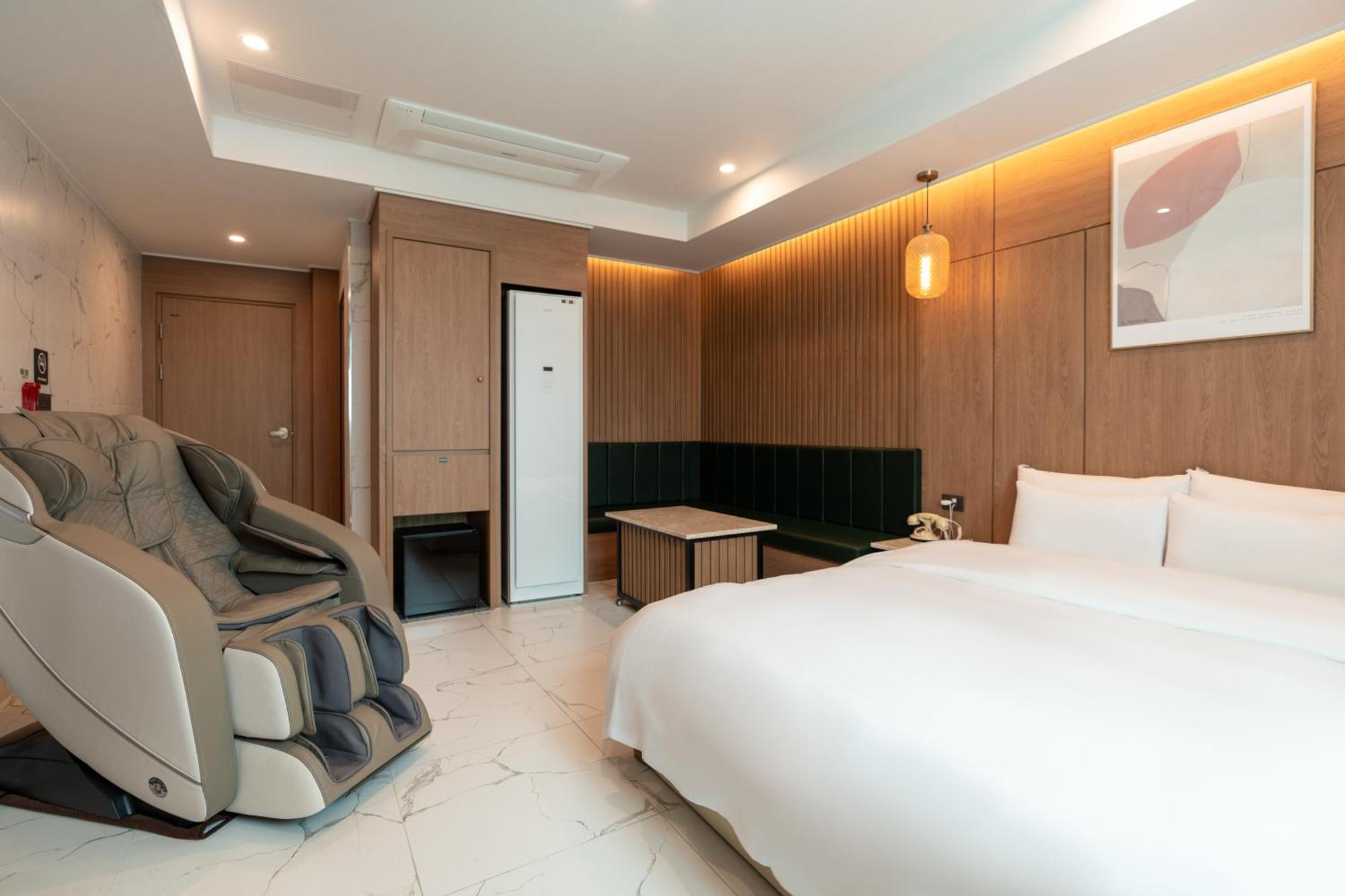 Jecheon Hound Hotel Chech'ŏn Eksteriør billede